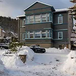 Regina Fuerstensuite شقة فريدريشرودا